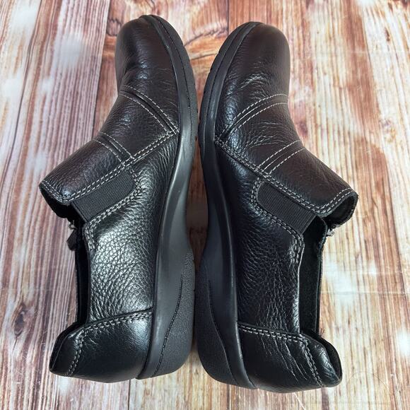 Clarks CHEYN CLAY Womens Size 6 Black Leather Zip Up Loafers Flats Shoes - Picture 6 of 10